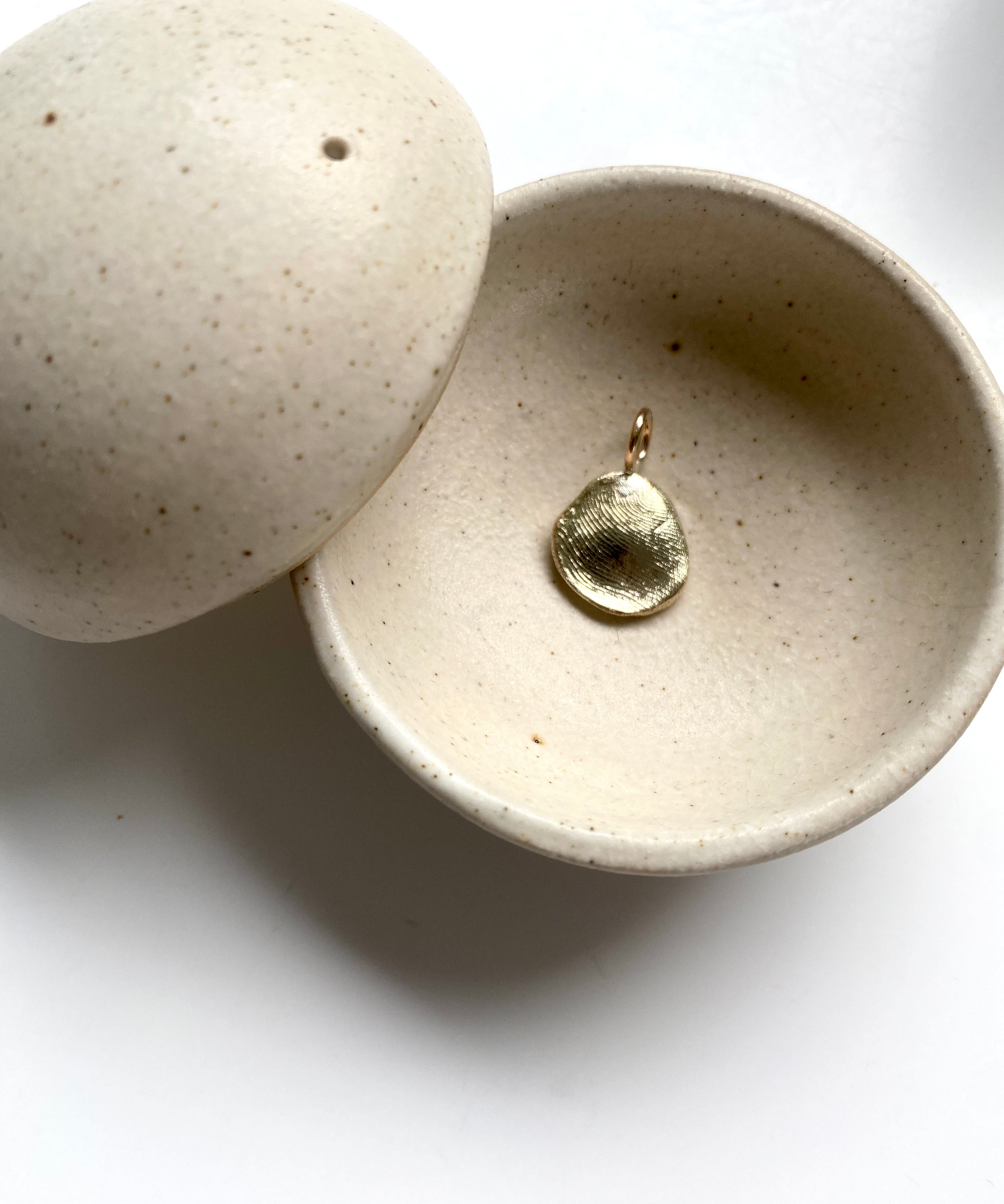 Big fingerprint pendant